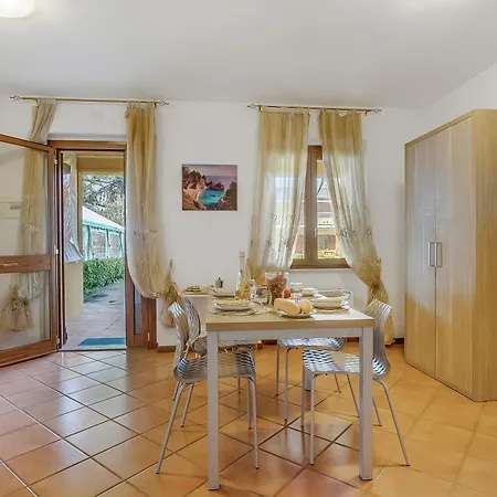La Perla With Shared Pool 4*