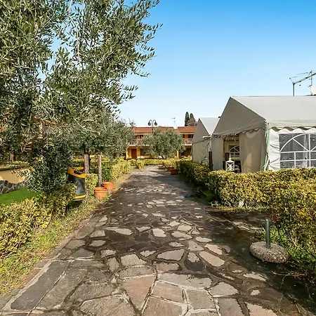 La Perla With Shared Pool 3*