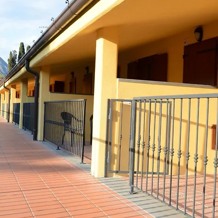 La Perla Aparthotel 4*